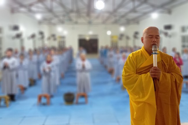 Repentant Ceremony at Dong Cao pagoda