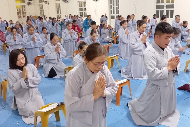 Repentant Ceremony at Dong Cao pagoda