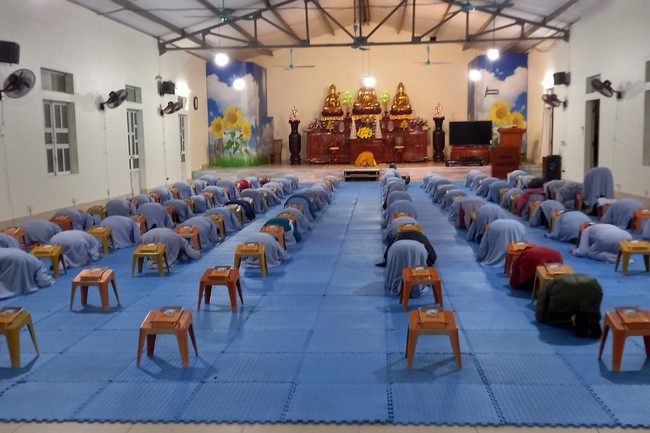 Repentant Ceremony at Dong Cao pagoda