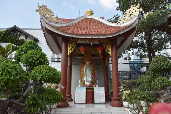 Viếng thăm các chùa ở Hóc Môn, Thủ Đức, Q2 TP. HCM