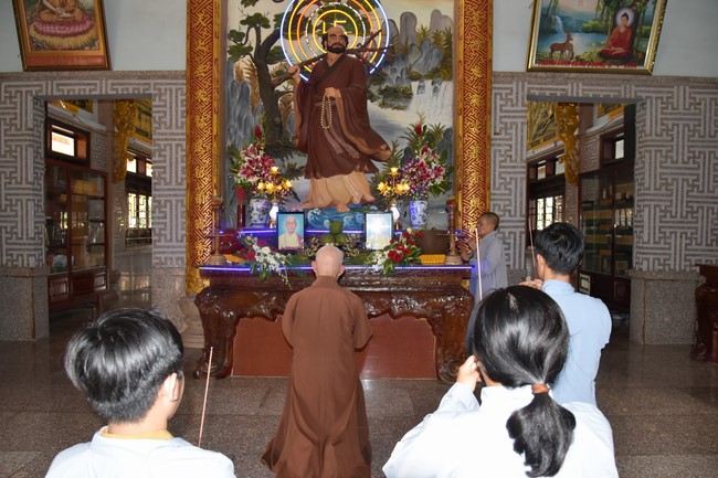 Viếng thăm các chùa ở Hóc Môn, Thủ Đức, Q2 TP. HCM