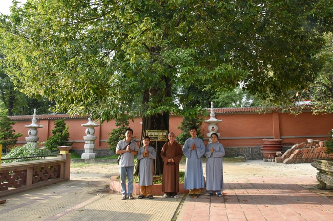 Viếng thăm các chùa ở Hóc Môn, Thủ Đức, Q2 TP. HCM