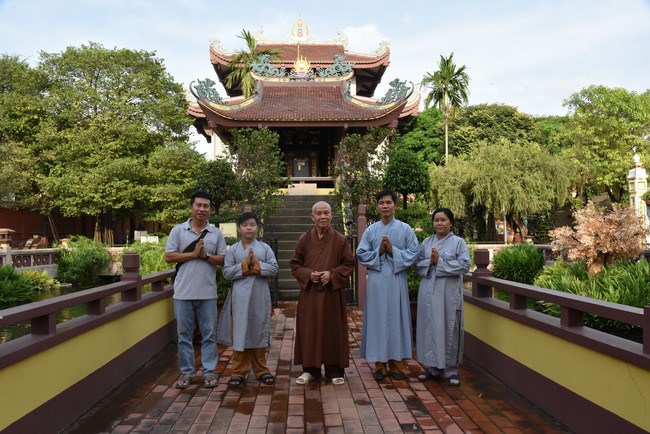 Viếng thăm các chùa ở Hóc Môn, Thủ Đức, Q2 TP. HCM