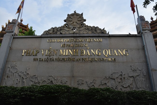 Viếng thăm các chùa ở Hóc Môn, Thủ Đức, Q2 TP. HCM