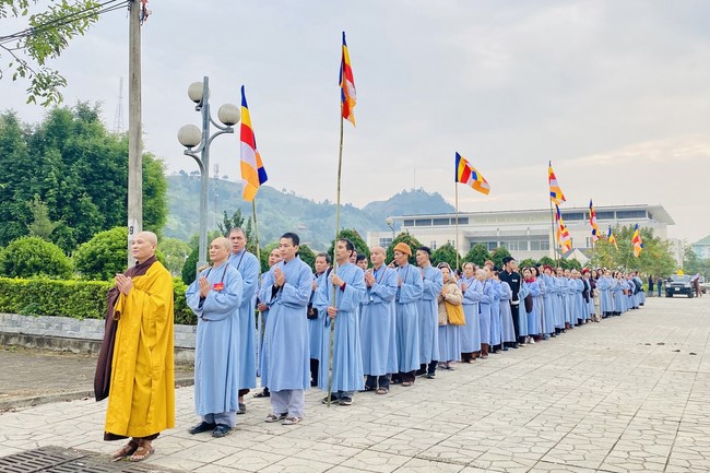 Ceremony of seating Buddha Statue and giving charity gifts of Hoa Phuc Pagoda, Ha Noi
