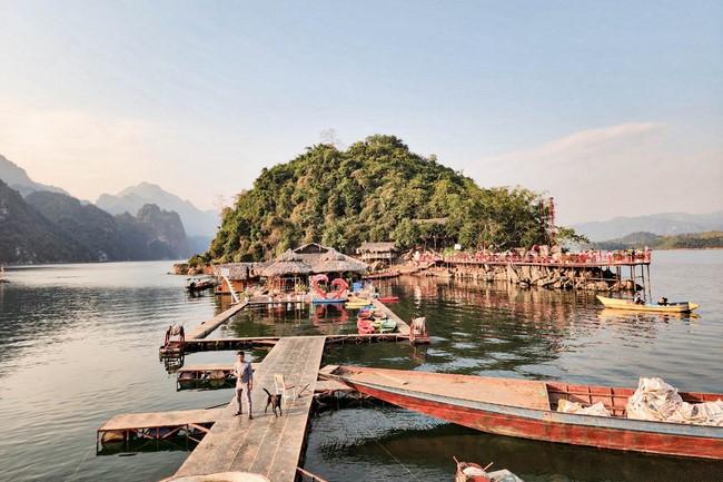 Ceremony of seating Buddha Statue and giving charity gifts of Hoa Phuc Pagoda, Ha Noi