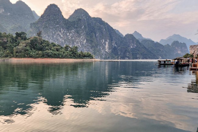 Ceremony of seating Buddha Statue and giving charity gifts of Hoa Phuc Pagoda, Ha Noi