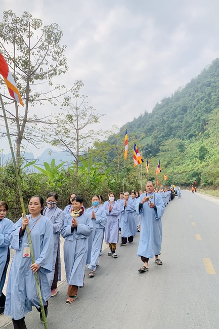 Ceremony of seating Buddha Statue and giving charity gifts of Hoa Phuc Pagoda, Ha Noi