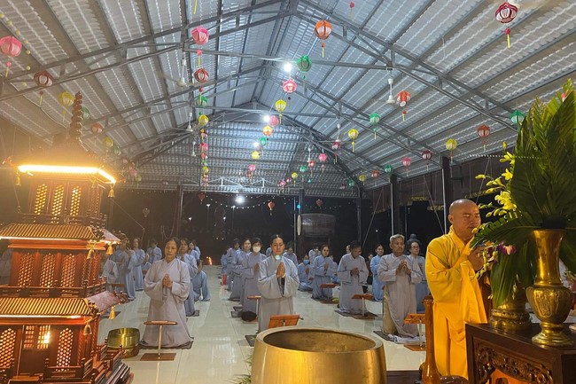 Repentant ceremony at Suoi Phap Pagoda
