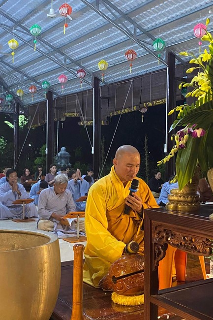 Repentant ceremony at Suoi Phap Pagoda
