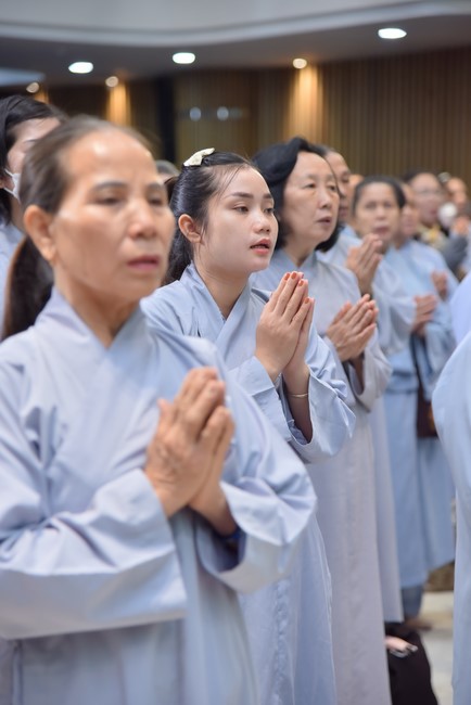 Tu niệm Phật một ngày