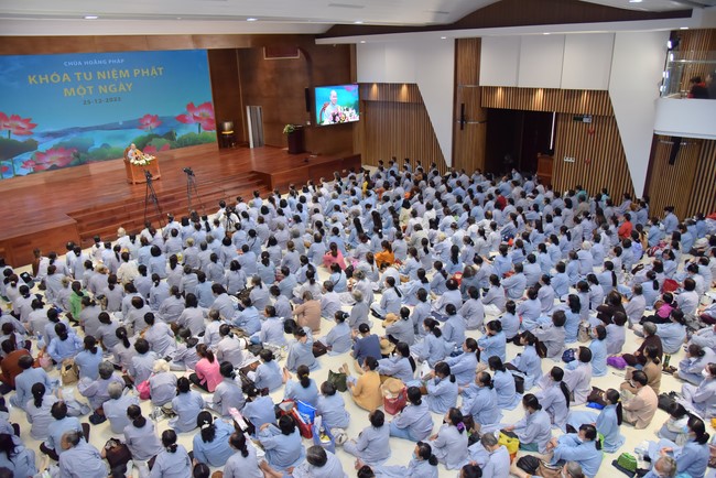 Tu niệm Phật một ngày