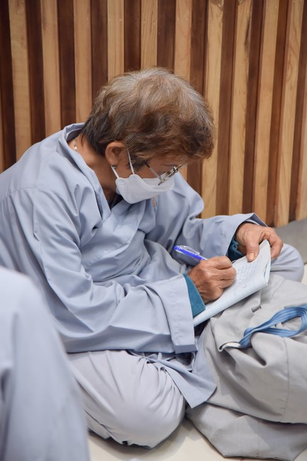 Tu niệm Phật một ngày