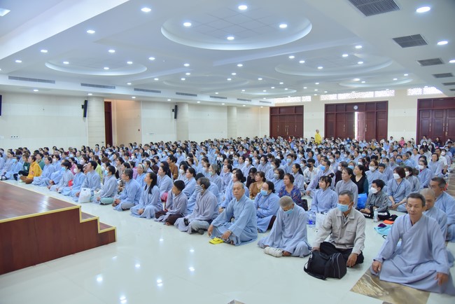 Tu niệm Phật một ngày