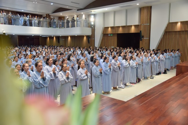 Tu niệm Phật một ngày