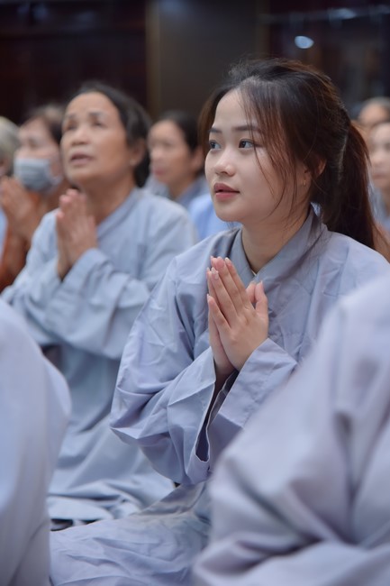 Tu niệm Phật một ngày