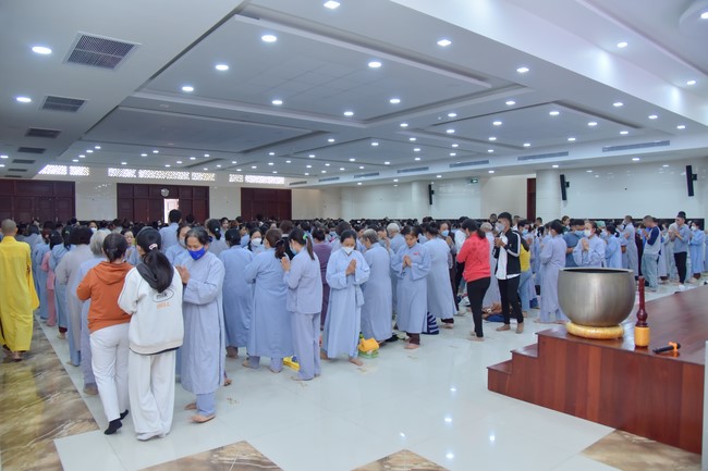 Tu niệm Phật một ngày