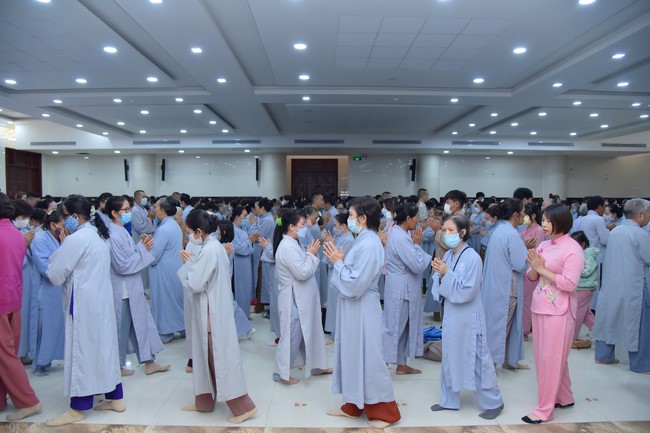 Tu niệm Phật một ngày