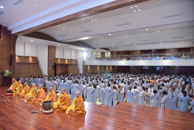 Tu niệm Phật một ngày