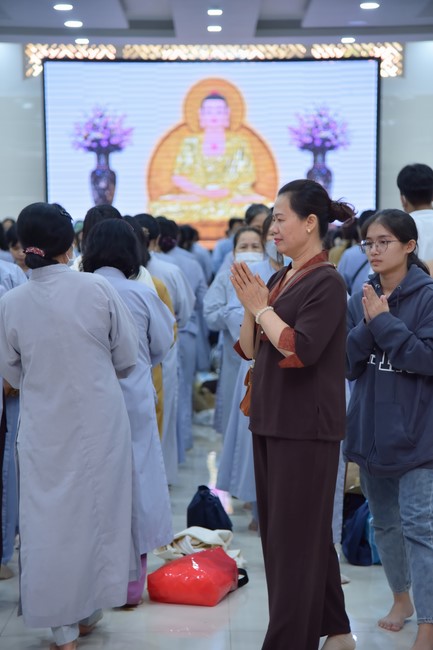 Tu niệm Phật một ngày