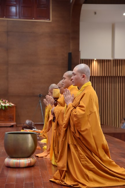 Tu niệm Phật một ngày