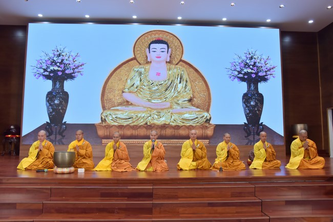 Tu niệm Phật một ngày