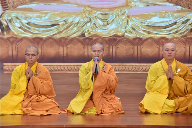 Tu niệm Phật một ngày