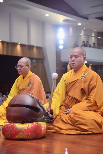 Tu niệm Phật một ngày