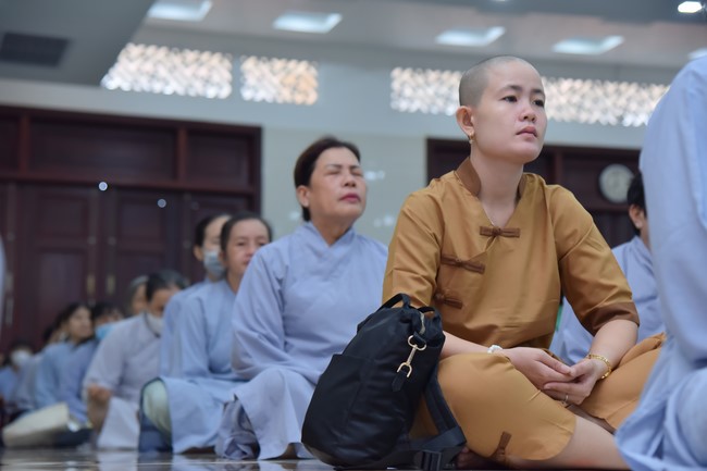 Tu niệm Phật một ngày