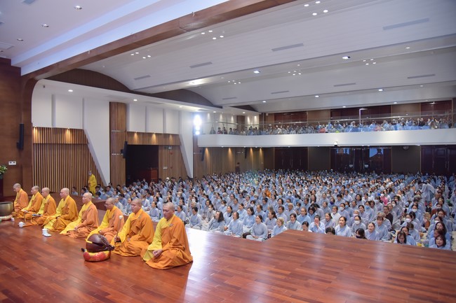 Tu niệm Phật một ngày