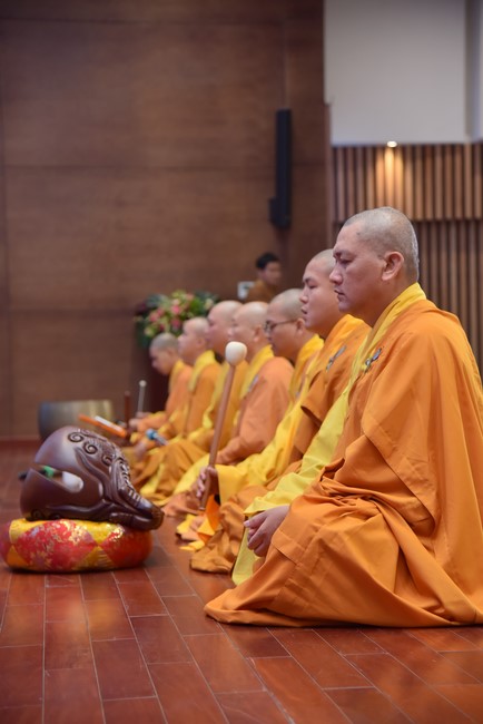 Tu niệm Phật một ngày