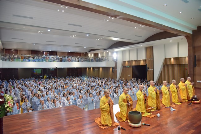 Tu niệm Phật một ngày