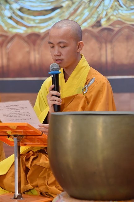 Tu niệm Phật một ngày