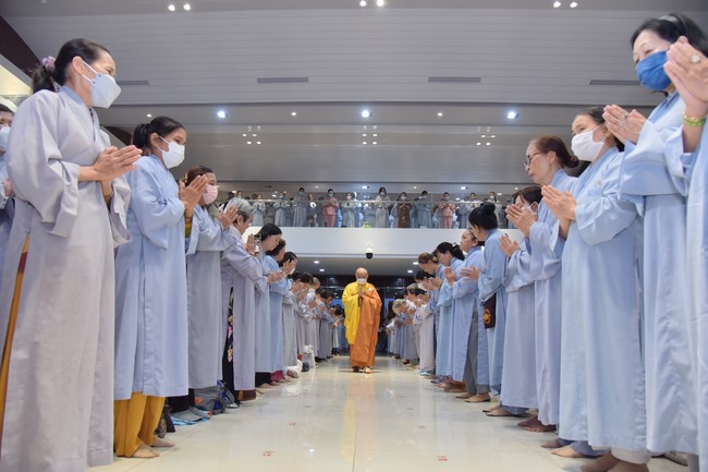 Tu niệm Phật một ngày