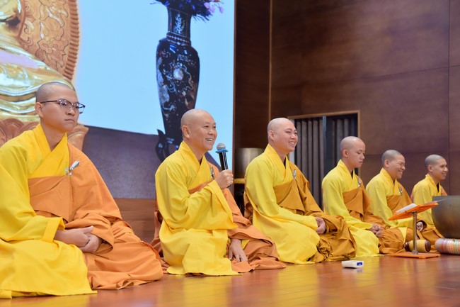 Tu niệm Phật một ngày