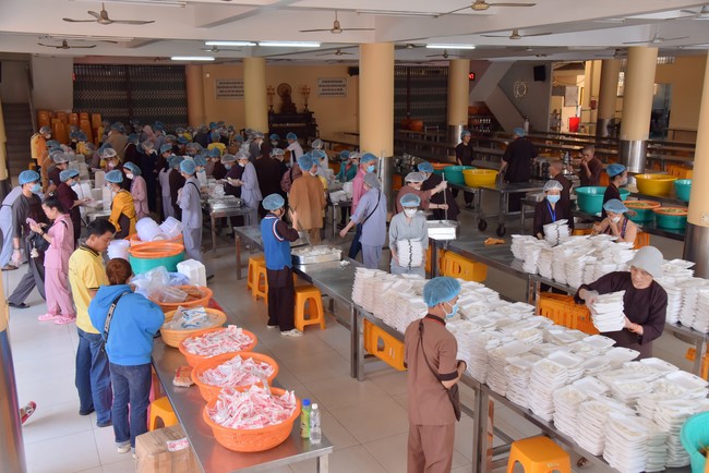 Tu niệm Phật một ngày