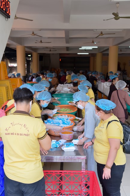 Tu niệm Phật một ngày