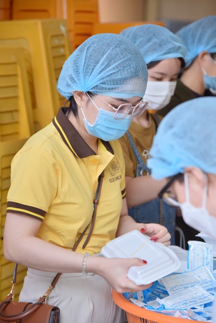 Tu niệm Phật một ngày