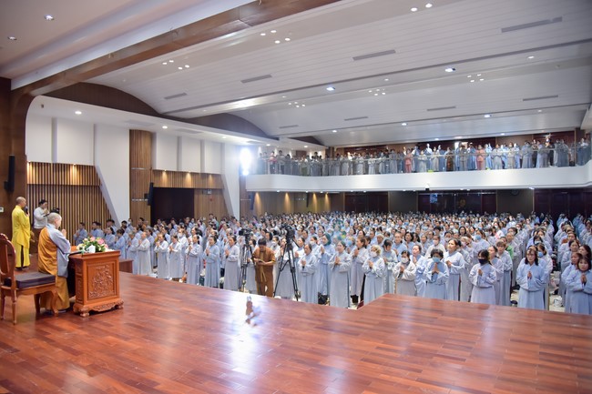 Tu niệm Phật một ngày