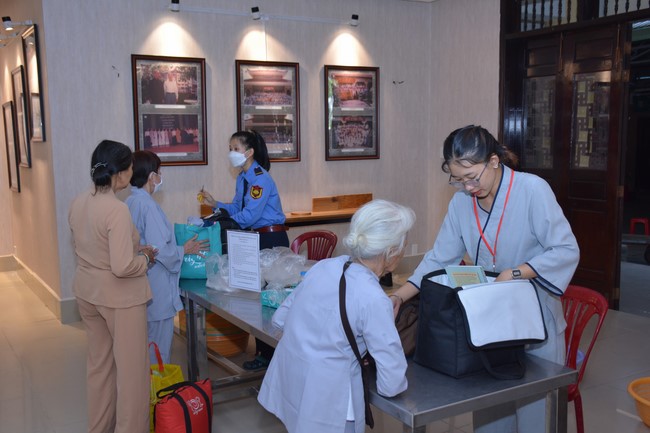 Entering into the 98th Seven-Day Retreat