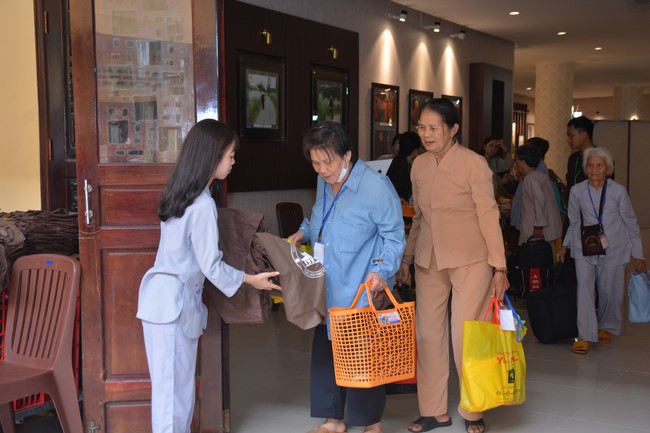 Entering into the 98th Seven-Day Retreat