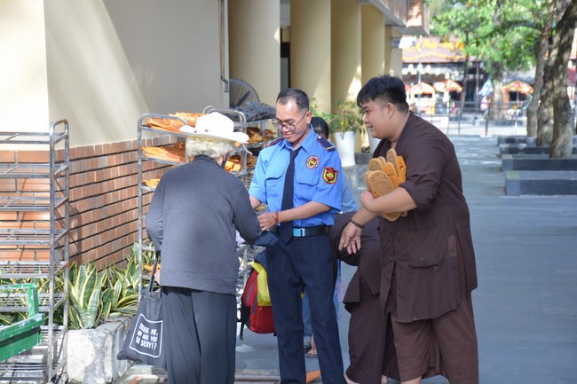 Entering into the 98th Seven-Day Retreat