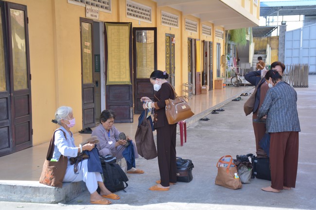 Entering into the 98th Seven-Day Retreat