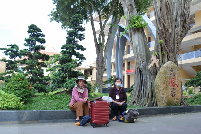 Entering into the 98th Seven-Day Retreat