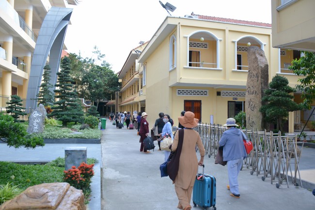 Entering into the 98th Seven-Day Retreat