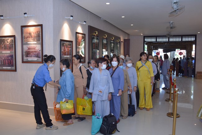 Entering into the 98th Seven-Day Retreat