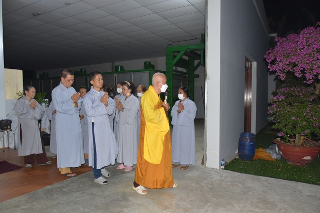 Lễ cầu an cơ sở in vải ở Hóc Môn