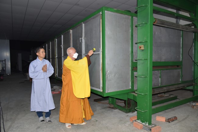 Lễ cầu an cơ sở in vải ở Hóc Môn