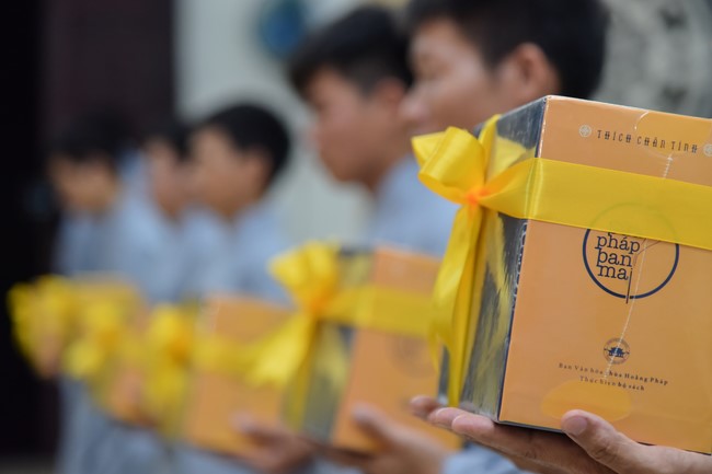 Lễ thế phát xuất gia 08/12 Nhâm Dần