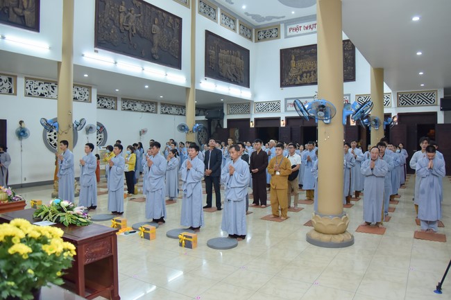 Lễ thế phát xuất gia 08/12 Nhâm Dần